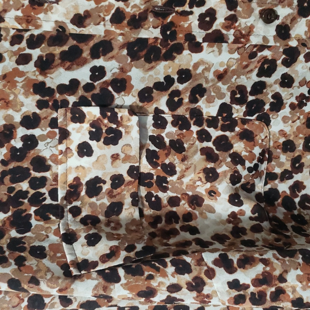Investments Woman Top Olivia Button Up Brown Animal Print Plus Size - Picture 3 of 4